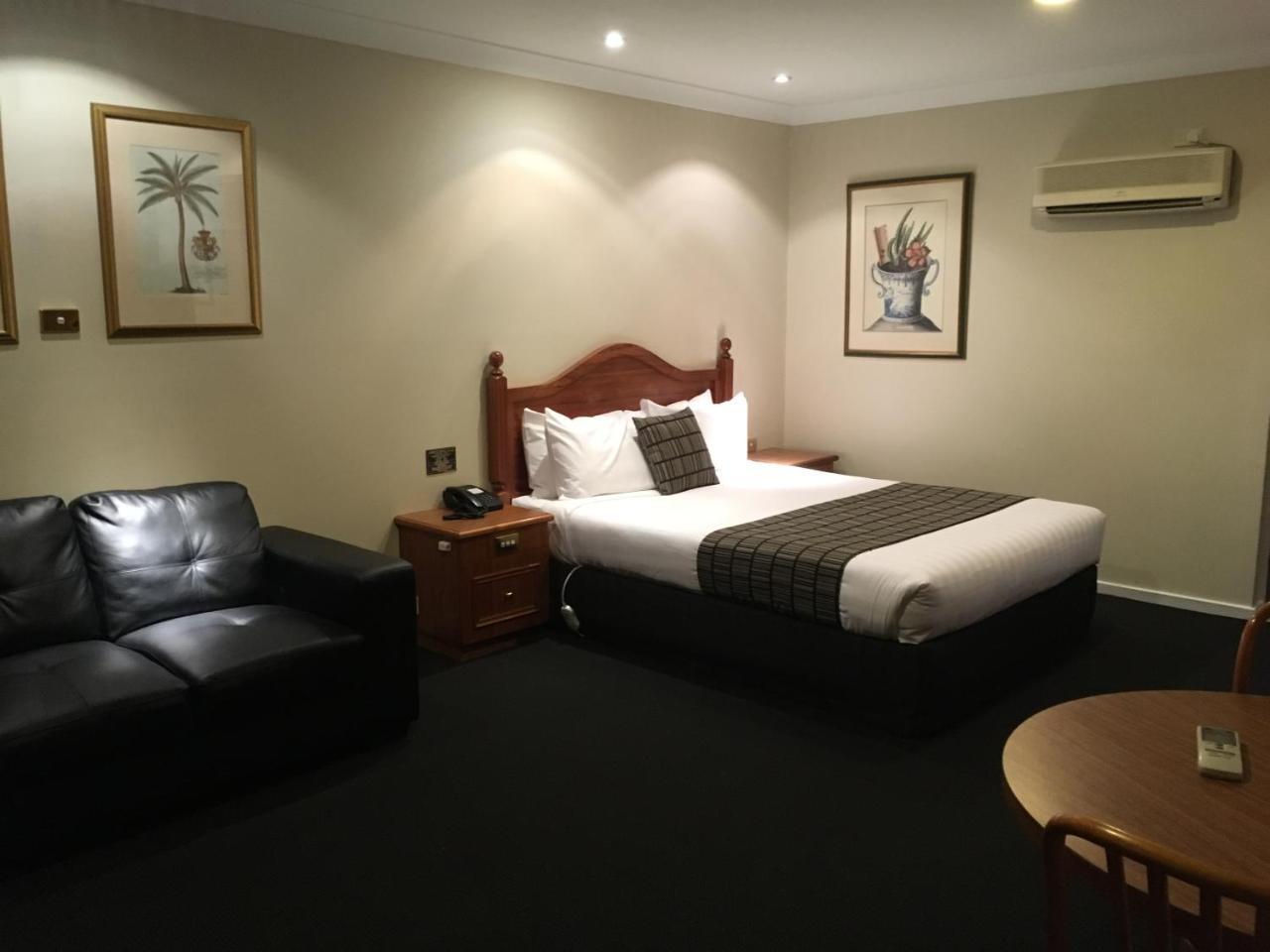 贝斯特韦斯特大使汽车旅馆和公寓 沃加沃加 外观 照片